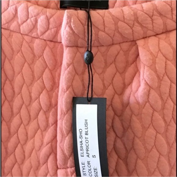 NWT Storm & Marie Quilted High Waist Short Small - Picture 3 of 4